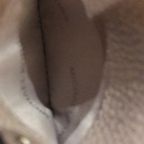 Michael Kors Textured Leather Cardholder - Picture 3 of 4